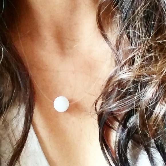 ALQUIMIA Jewelry - WHITE OPAL PENDANT NECKLACE